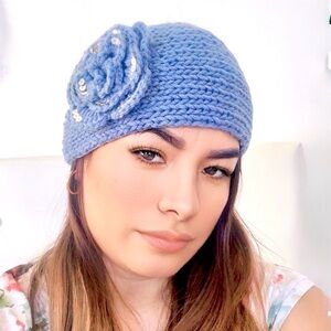 Handmade Knit Winter Women's Headband. Blue. New